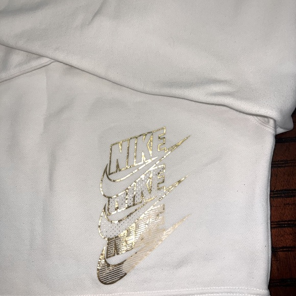 Nike “Just Do It” Fleece Quarter-Zip Pullover - Picture 3 of 3